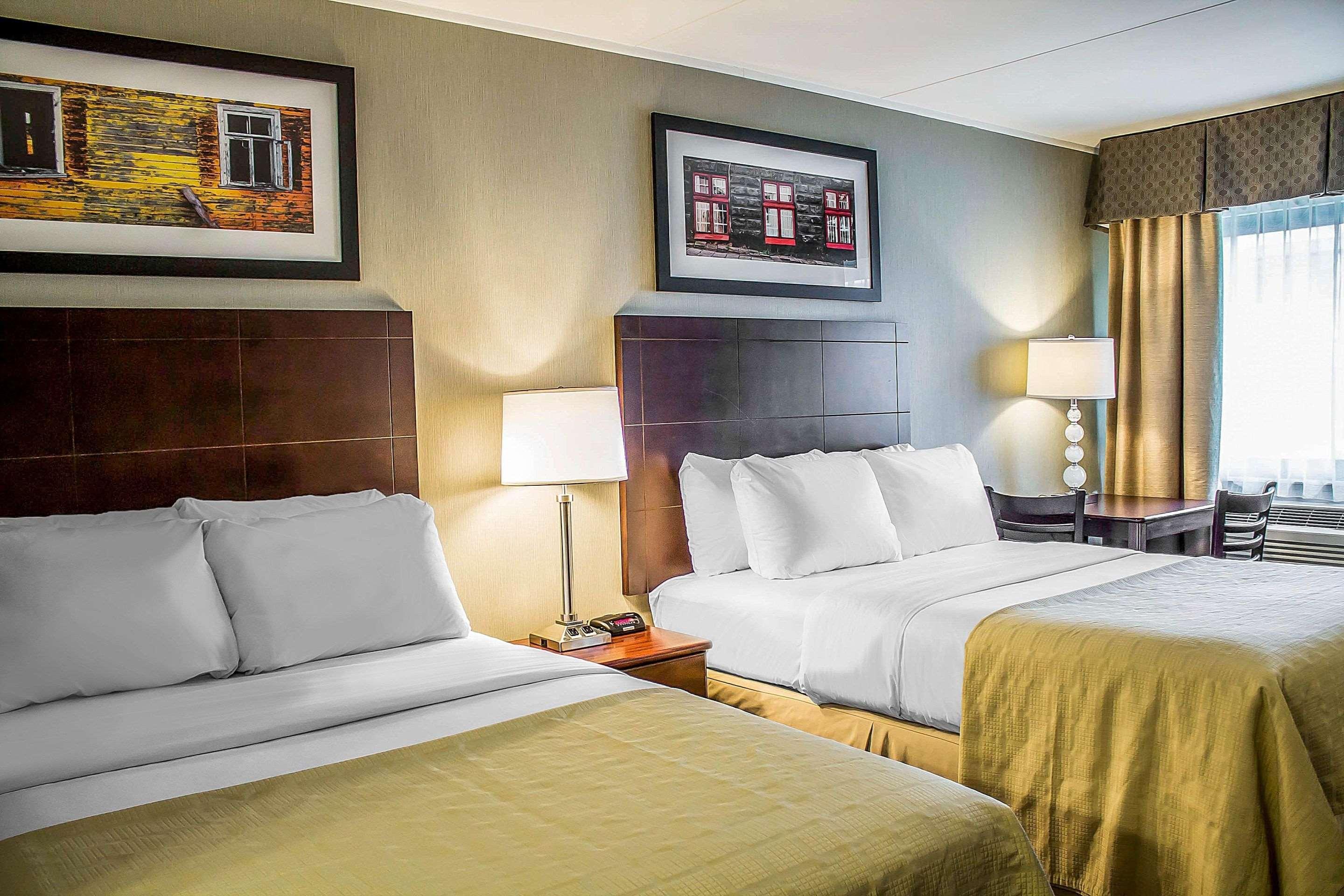 Quality Inn Кеймбридж Екстериор снимка