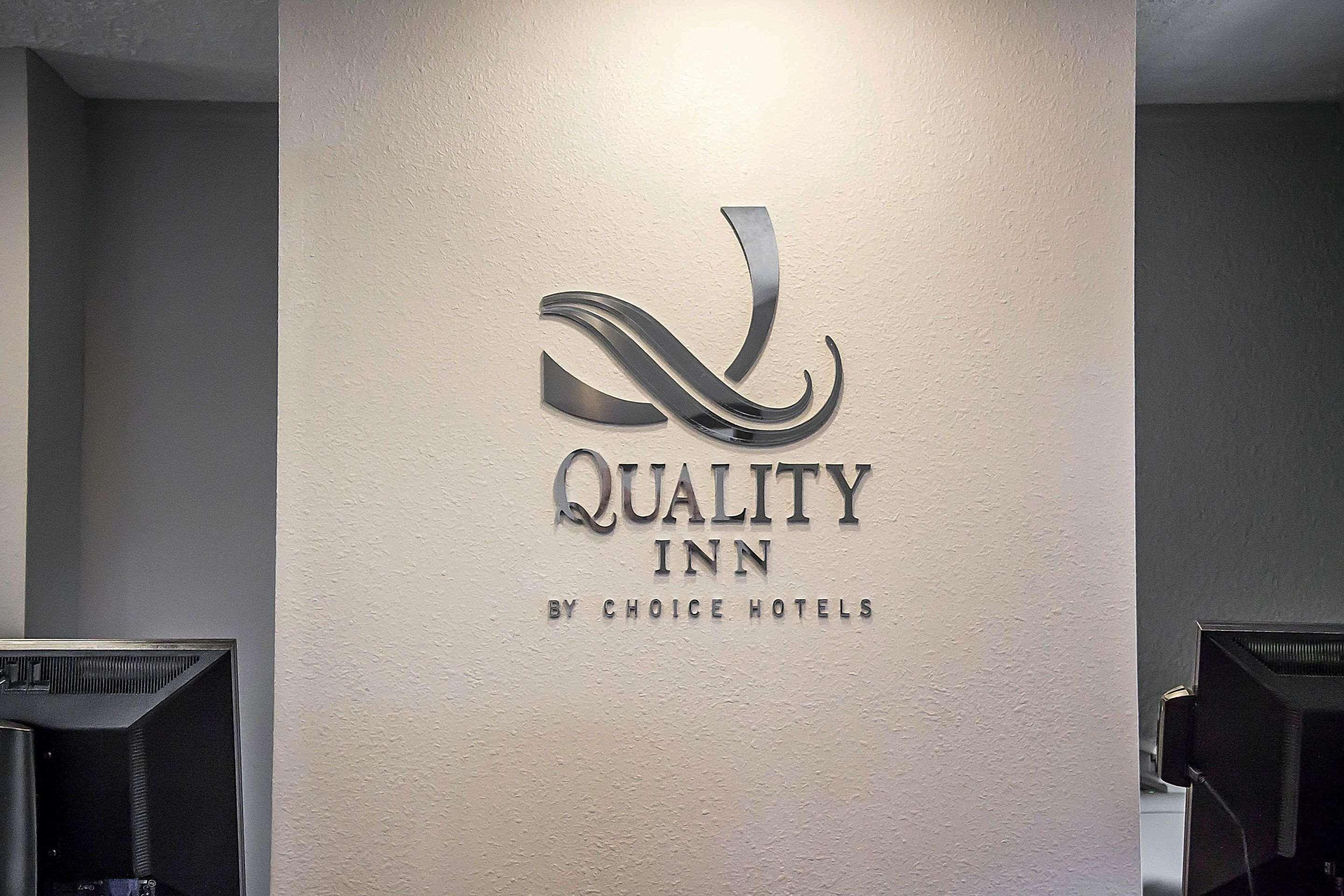 Quality Inn Кеймбридж Екстериор снимка