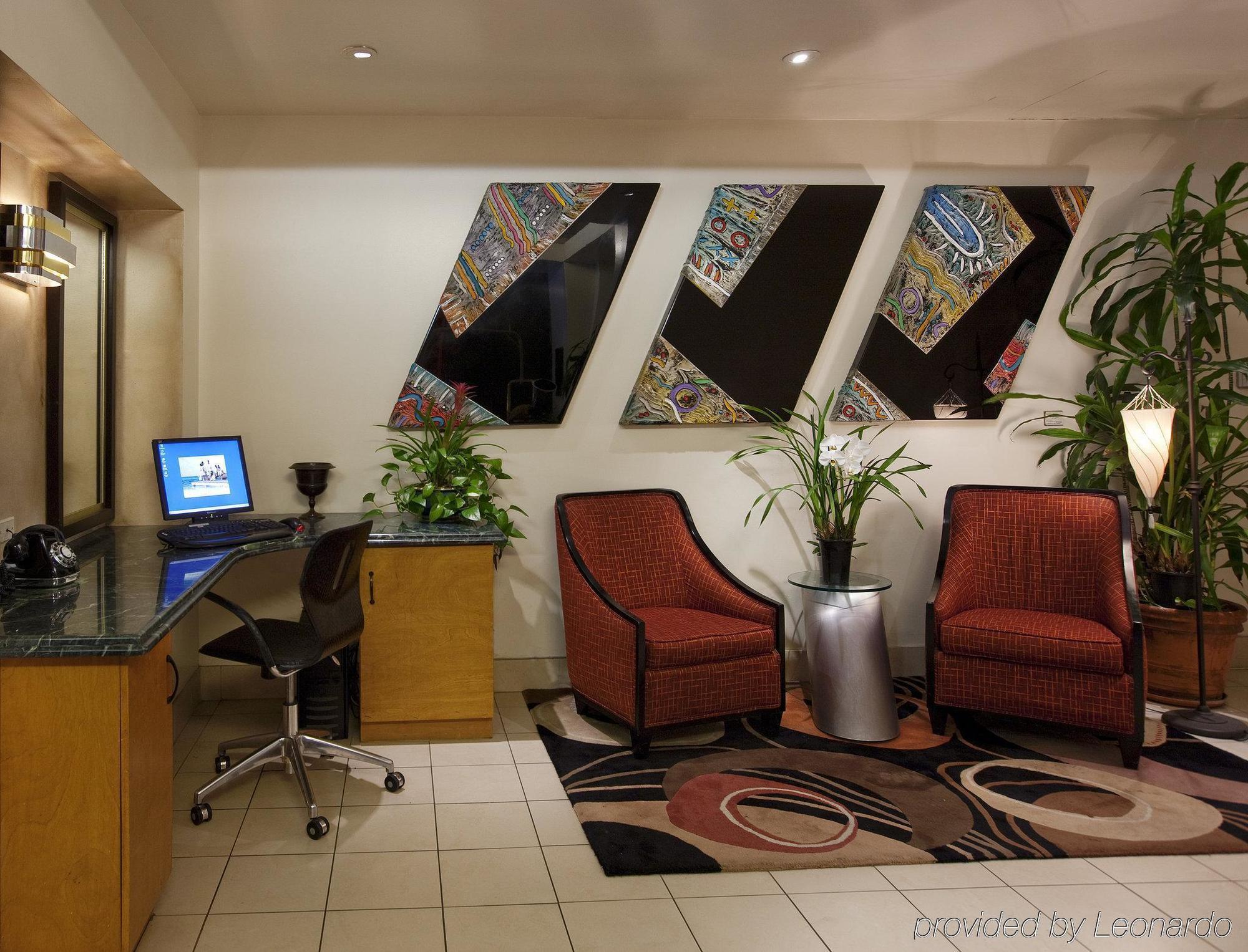 Quality Inn Кеймбридж Интериор снимка